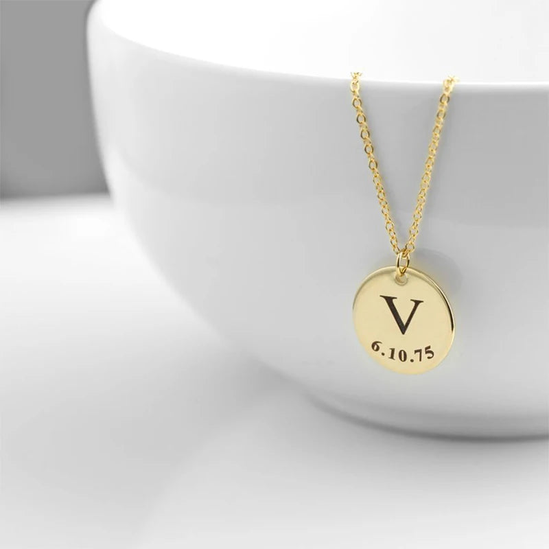 Personalized Stainless Steel Necklace with Customized Nameplate - Perfect Gift for Mom