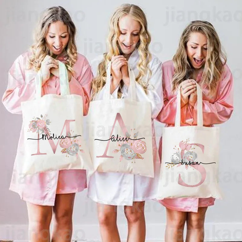 Personalized Bridesmaid Tote: Ideal Maid of Honor Gift